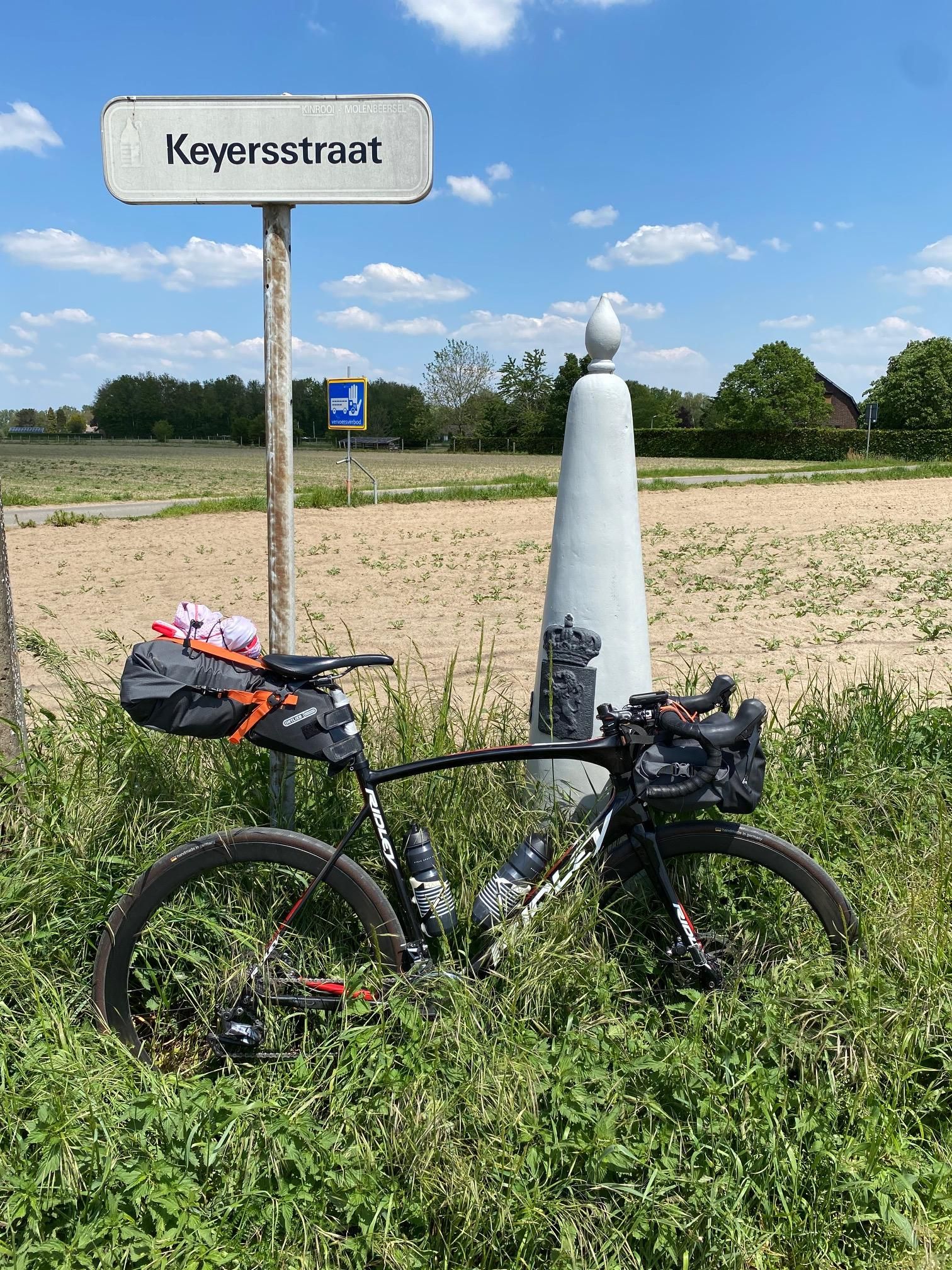 CSG'ers fietsen Rondje Nederland voor KWF