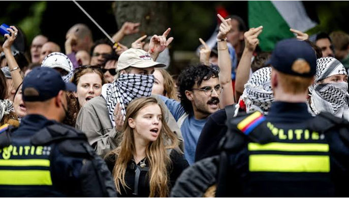 Demonstreren op de snelweg: de grens tussen het demonstratierecht en het strafrecht