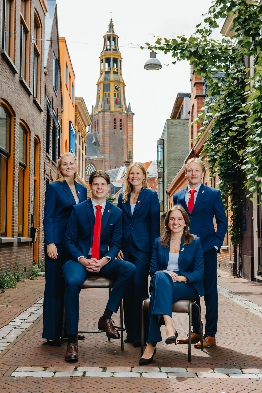 1._Bestuursfoto_formeel_webversie_webresolutie.jpg