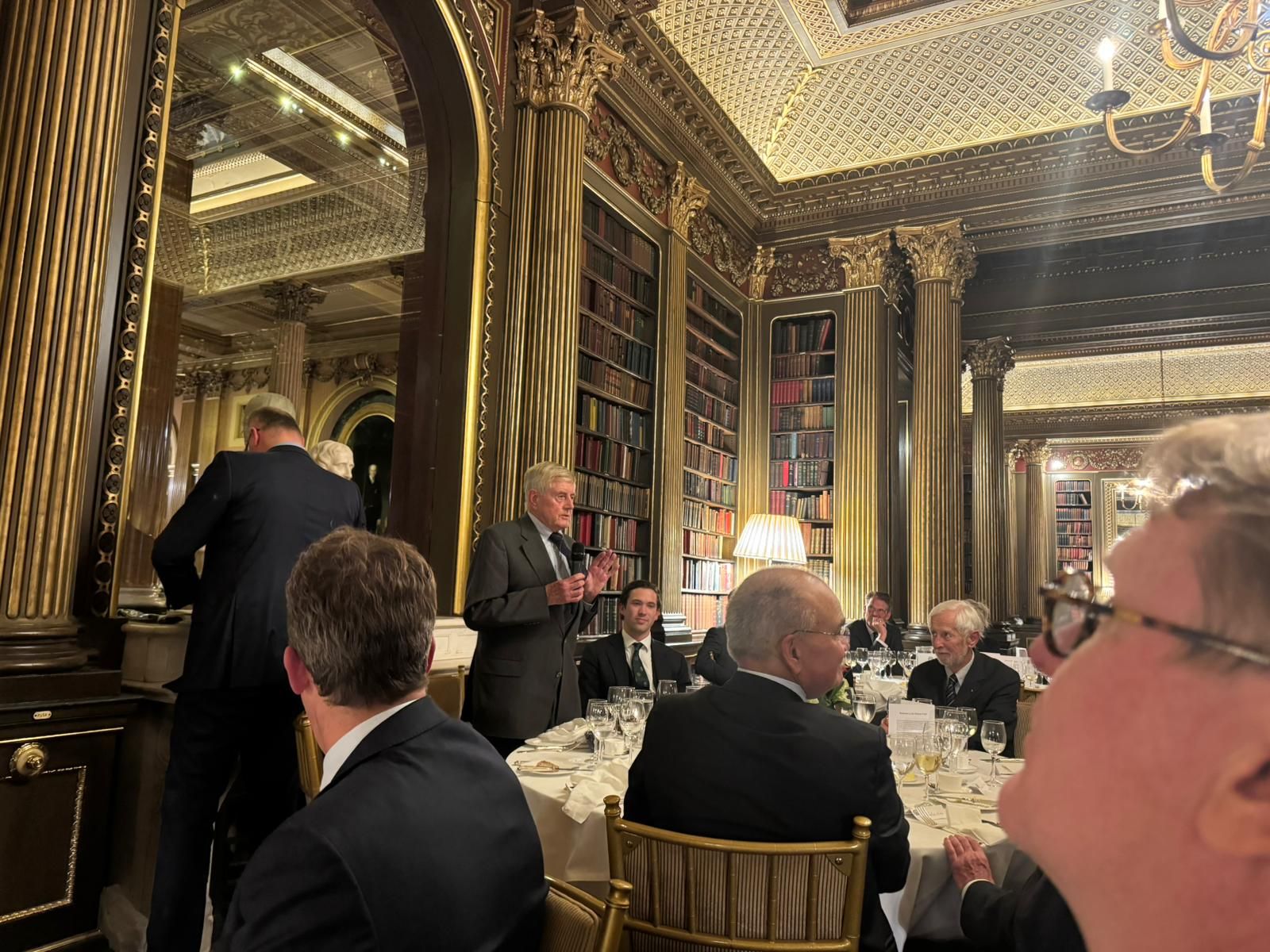 Jaardiner Hermeskring Londen in de Reform Club