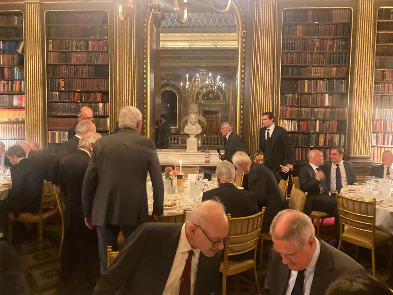 Jaardiner Hermeskring Londen in de Reform Club