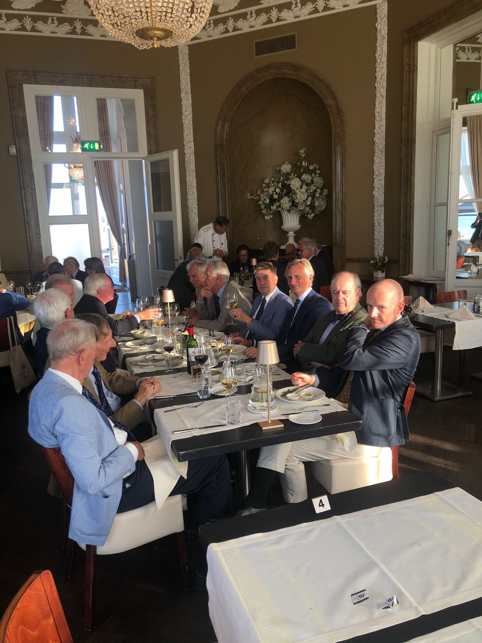 Hermestafel Sociëteit de Witte