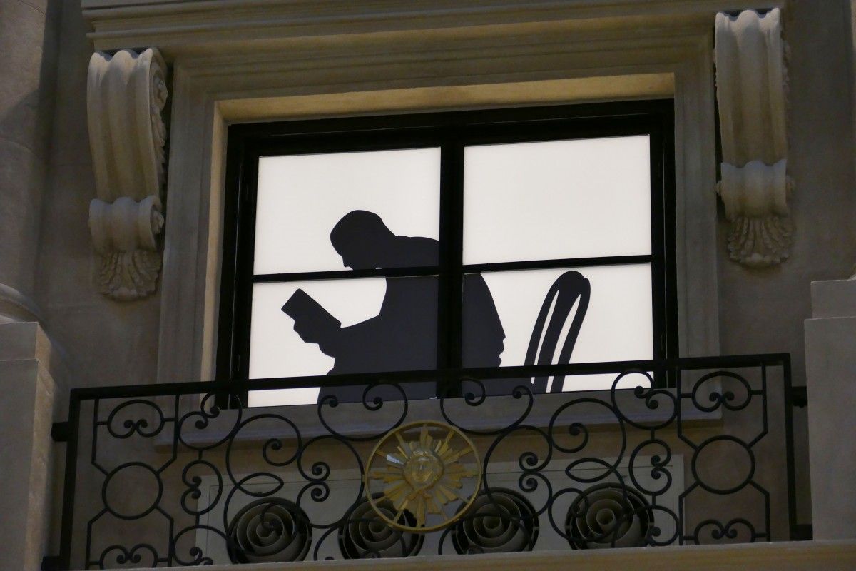 COLUMN - Lectori et scriptori salutem