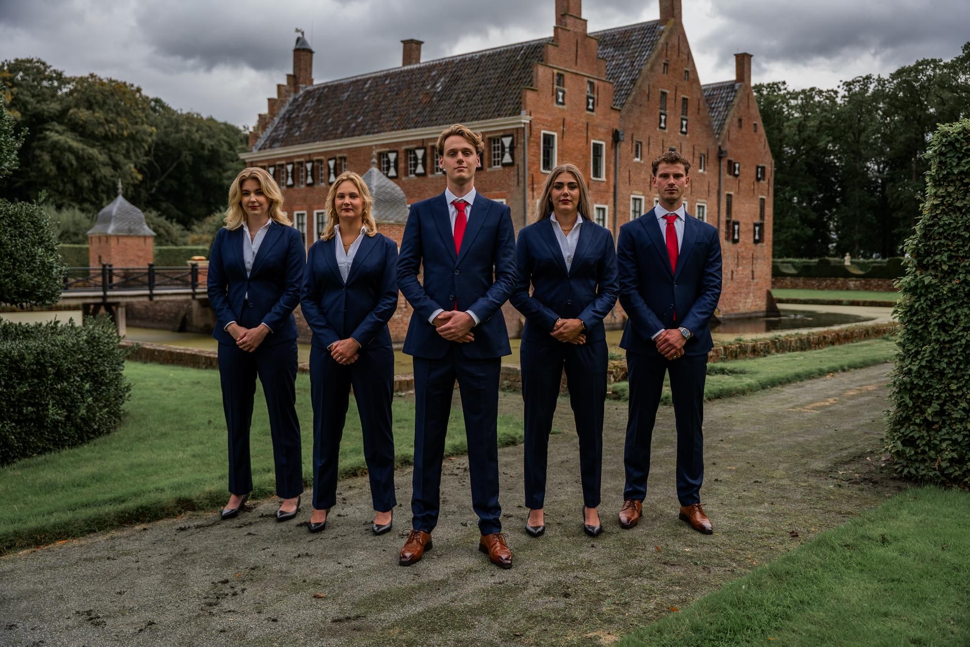 Bestuusfoto_De_Roo.jpg